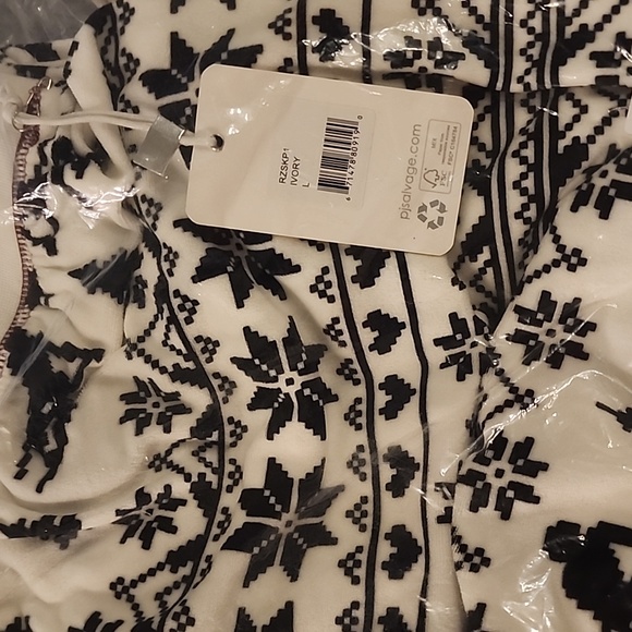 New PJ Salvage pajama joggers - Picture 4 of 11